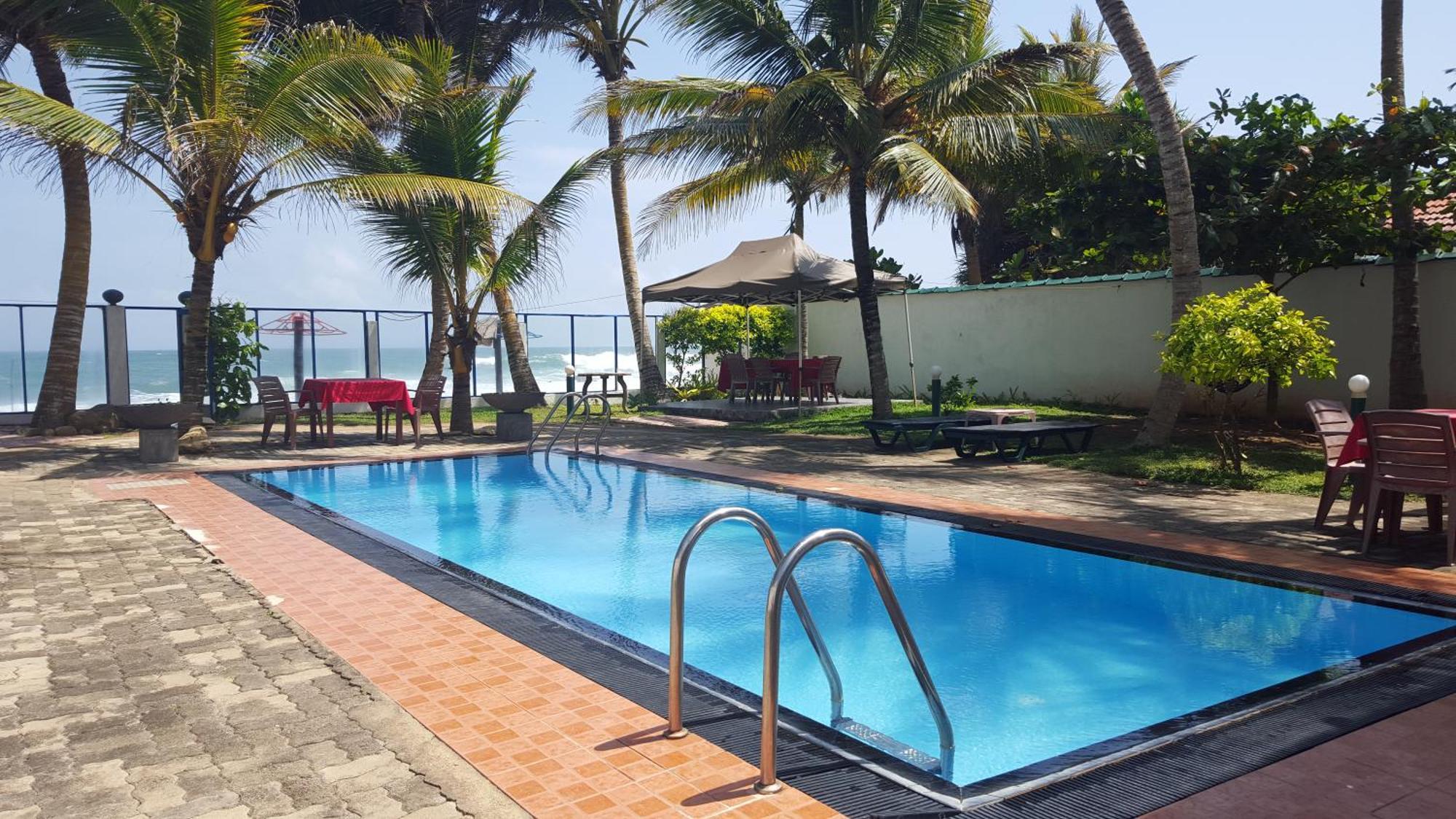 Edelweiss Resort Mirissa Buitenkant foto