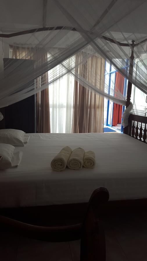 Edelweiss Resort Mirissa Buitenkant foto
