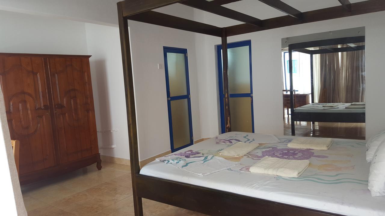Edelweiss Resort Mirissa Buitenkant foto